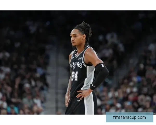 雄鹿负马刺无缘季后赛 文班23分15篮板6助攻卡斯尔三双字母哥痛失季后赛资格